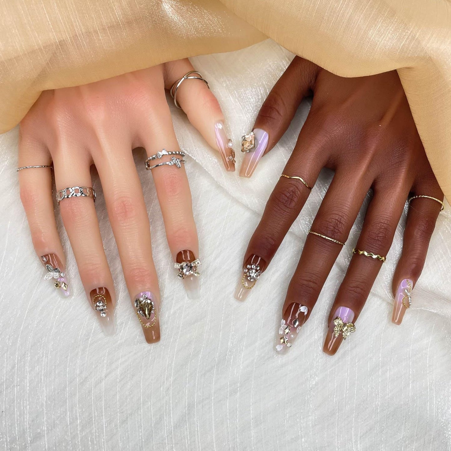 Handmade Press-On Nails - 3D Ivory Filigree Acrylic Fake Nails (Size M)