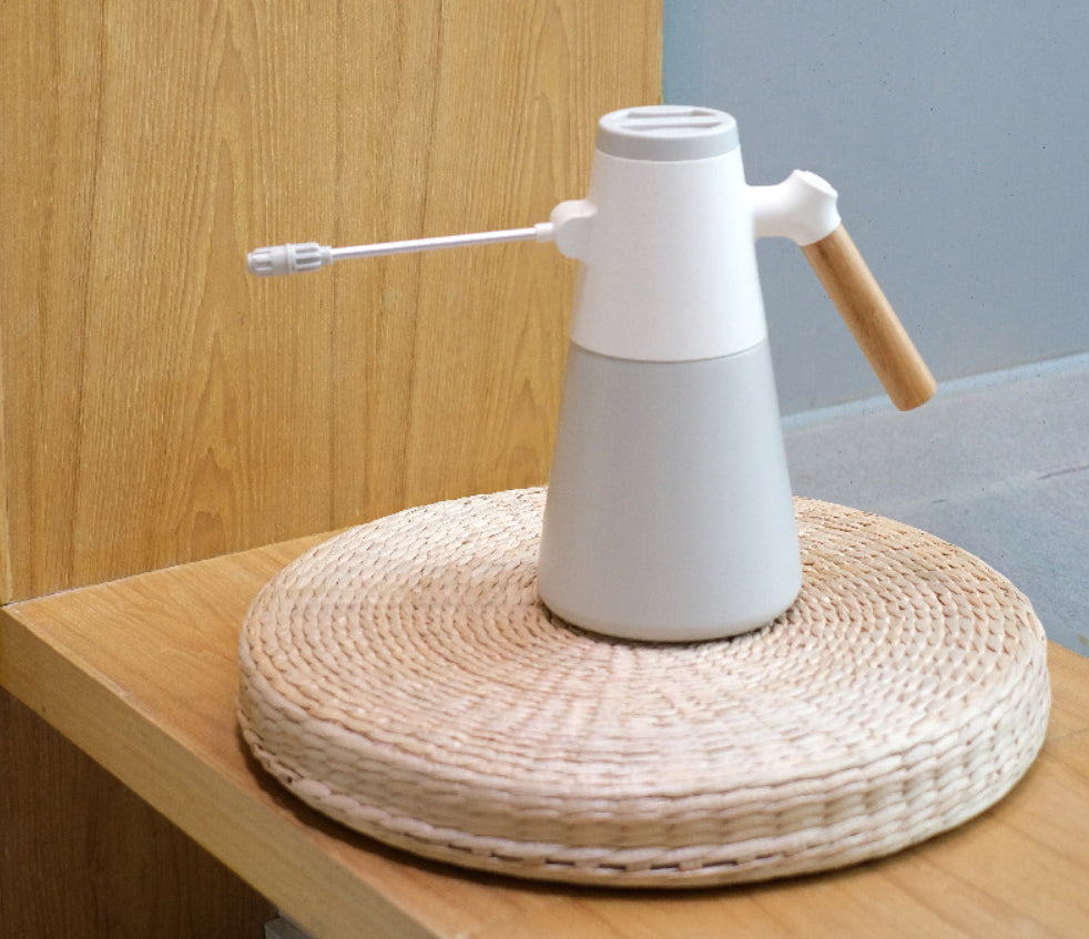Electric Garden Spray Bottle Watering Can 1.4L High-Pressure Waterer White