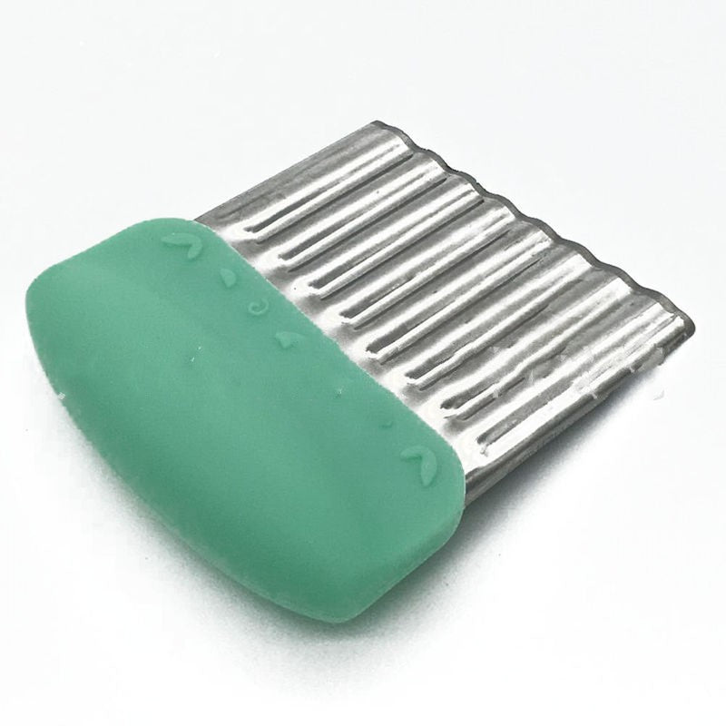 Stainless Steel Potato Cutting Knife - Corrugated Handheld Slicer, Green