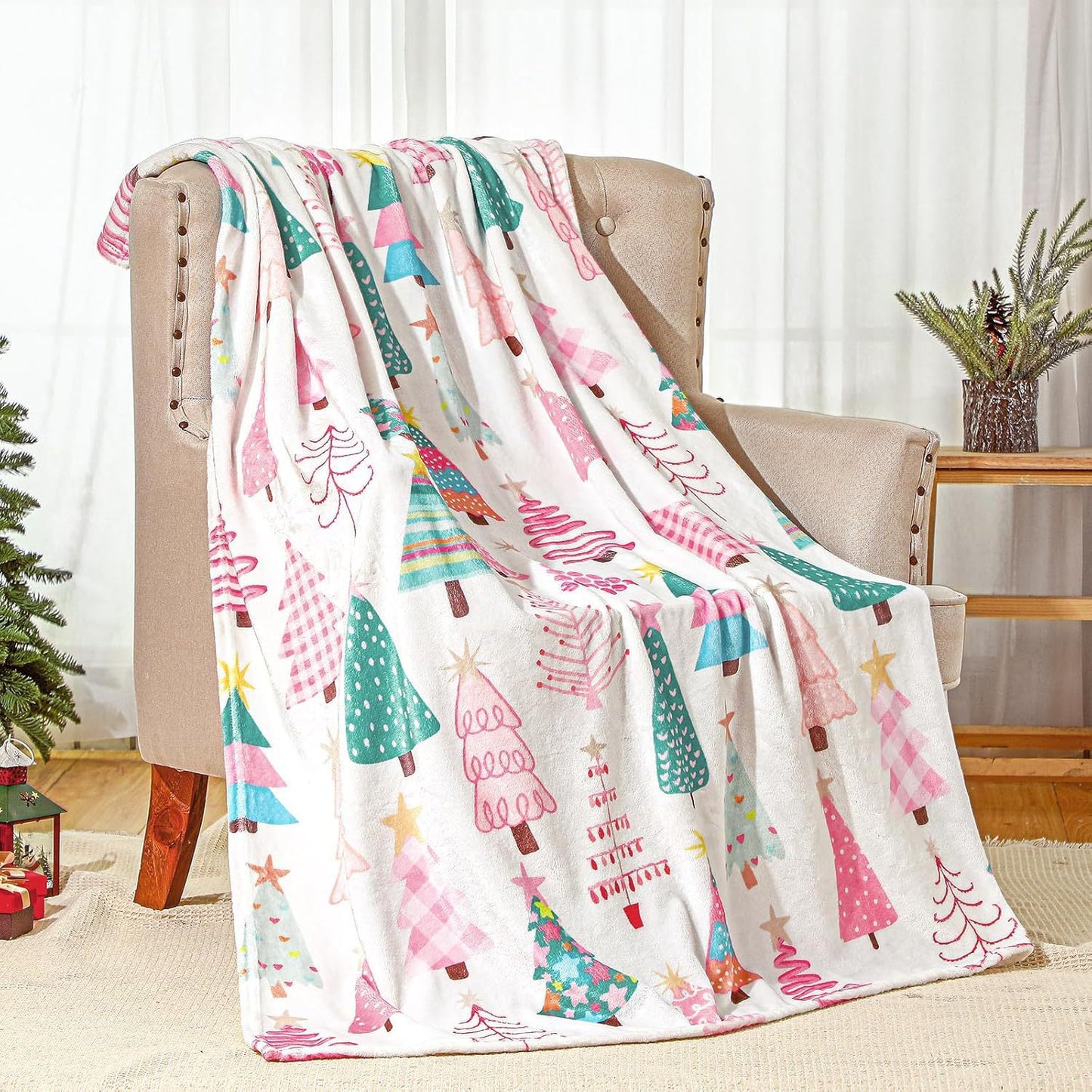 Christmas Themed Bedding Set with Gingerbread Men Snowflakes Candy Canes and Warm Blankets - Multiple Sizes & Styles