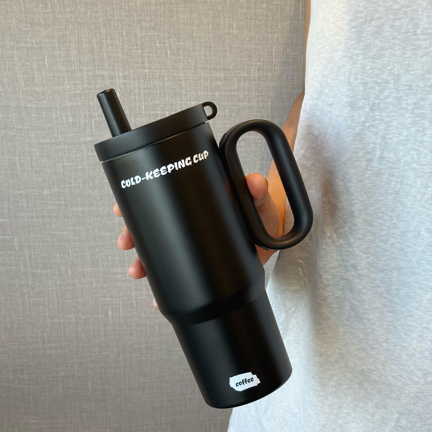 Portable Insulated Water Cup with Handle for Car Travel - 710ml