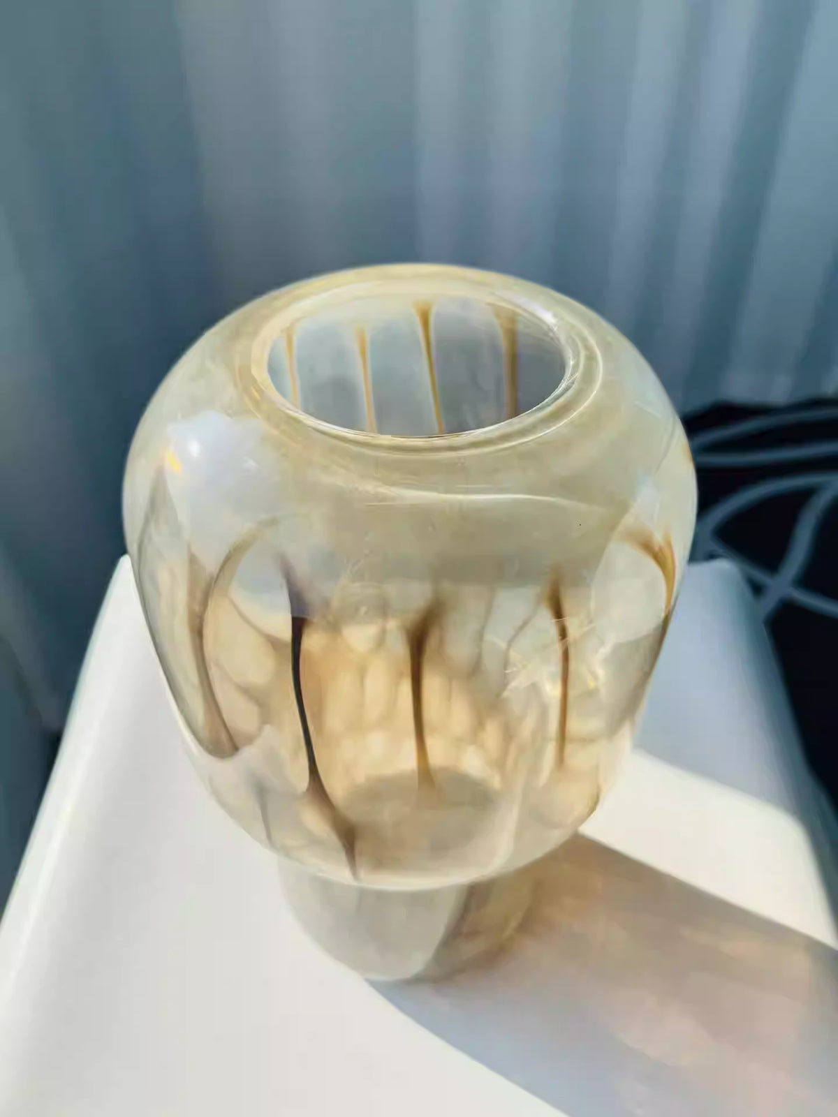 Chinese Style Glass Vase for Home Decor, Brown Translucent Oolong Tea Accent
