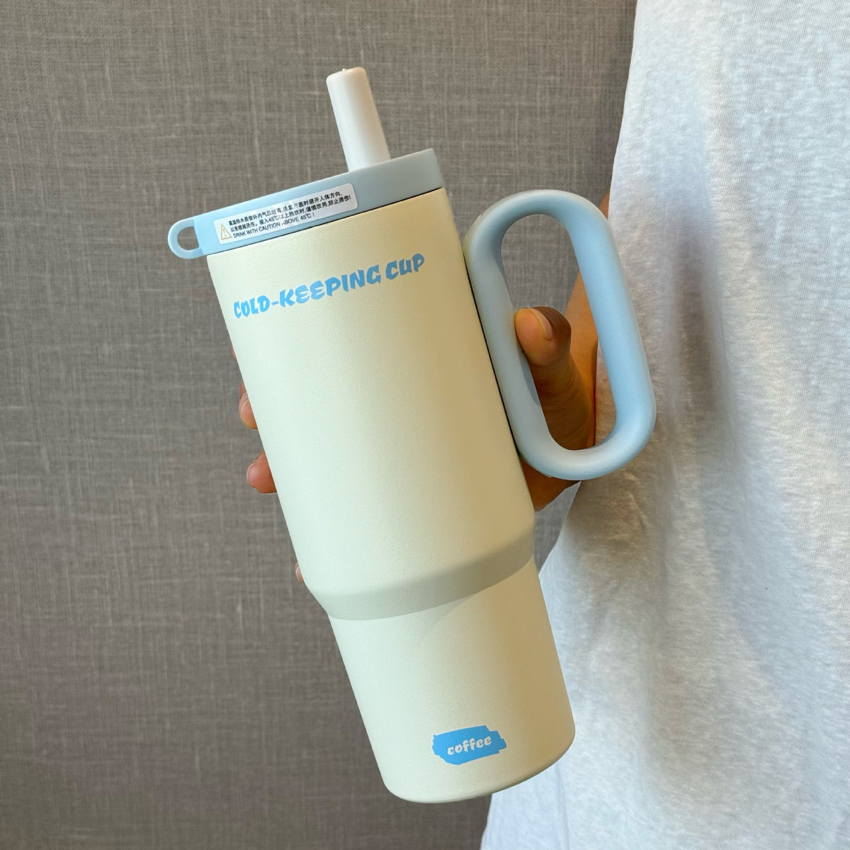 Portable Insulated Water Cup with Handle for Car Travel - 710ml