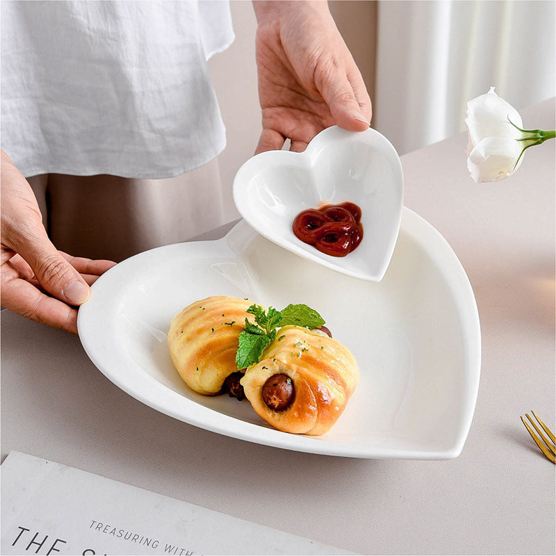 White Ceramic Heart-Shaped Plate - Modern Dinnerware for Home & Kitchen
