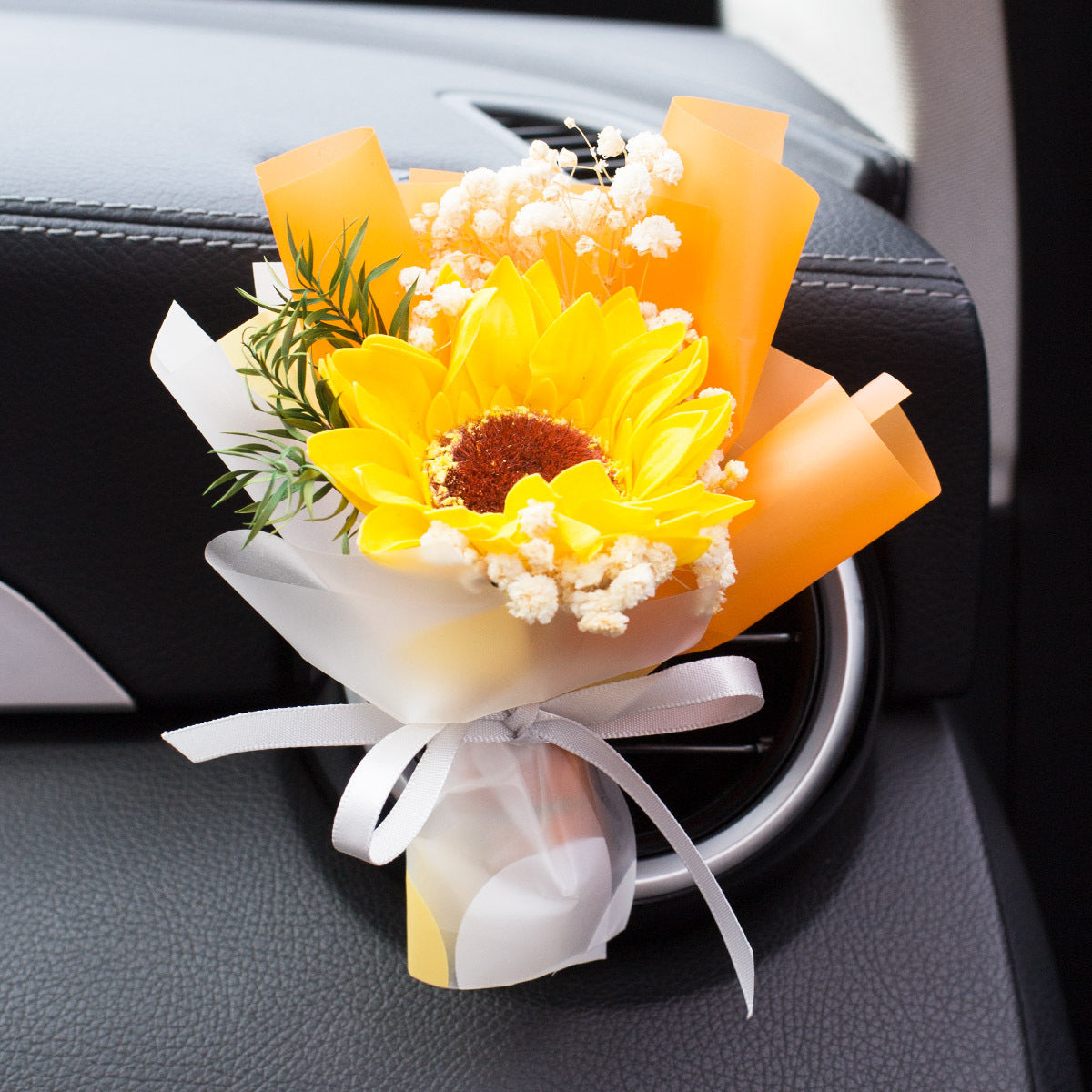Decorative Dried Flowers Air Outlet Car Freshener - Colorful Aromatic Bouquet