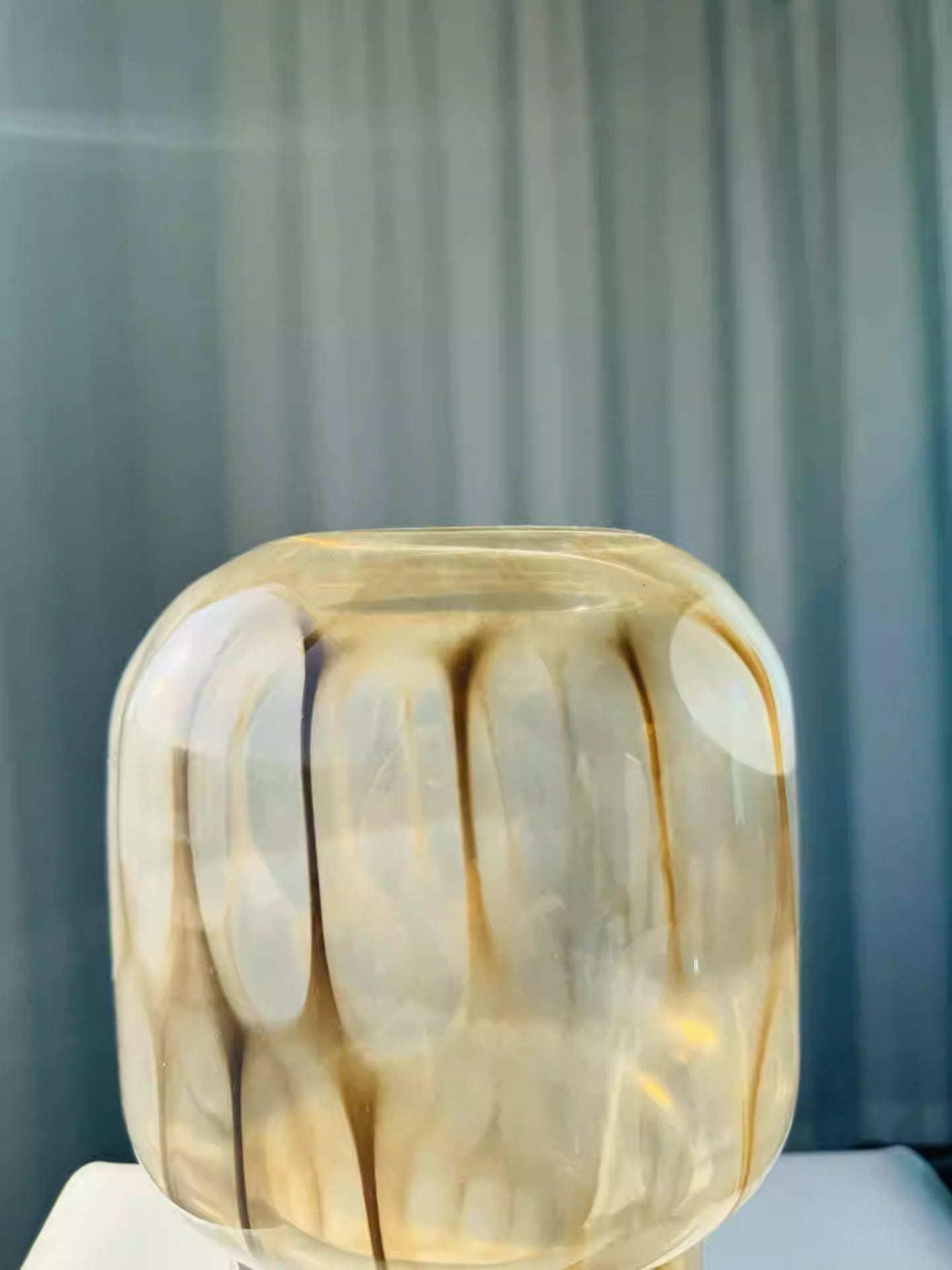 Chinese Style Glass Vase for Home Decor, Brown Translucent Oolong Tea Accent