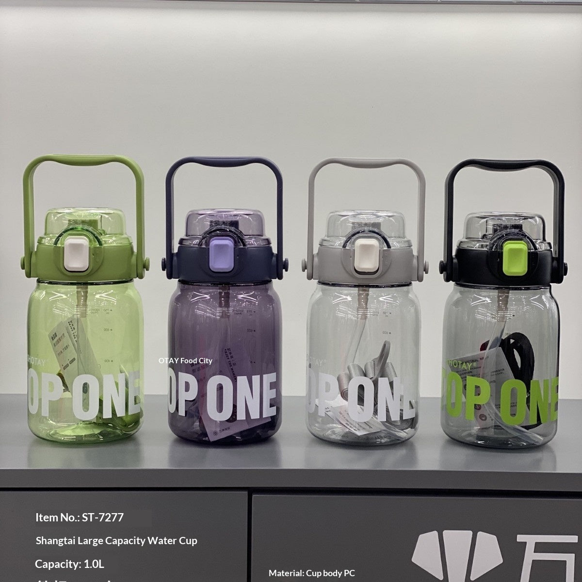 Leak-Proof Drop-Resistant Large Capacity Plastic Water Cup with Straw