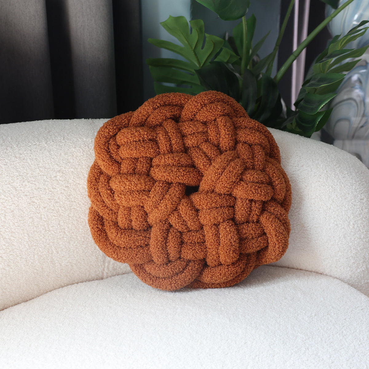 Nordic-Style Hand-Knitted Throw Pillow with Knot Design - 35cm Diameter