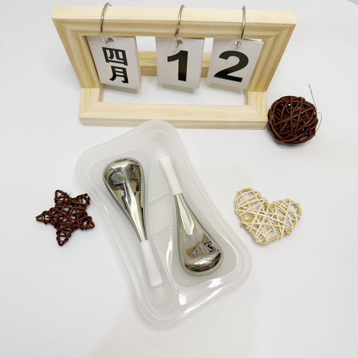 Stainless Steel Facial Ice Ball Massage Spoon - Hot & Cold Beauty Tool
