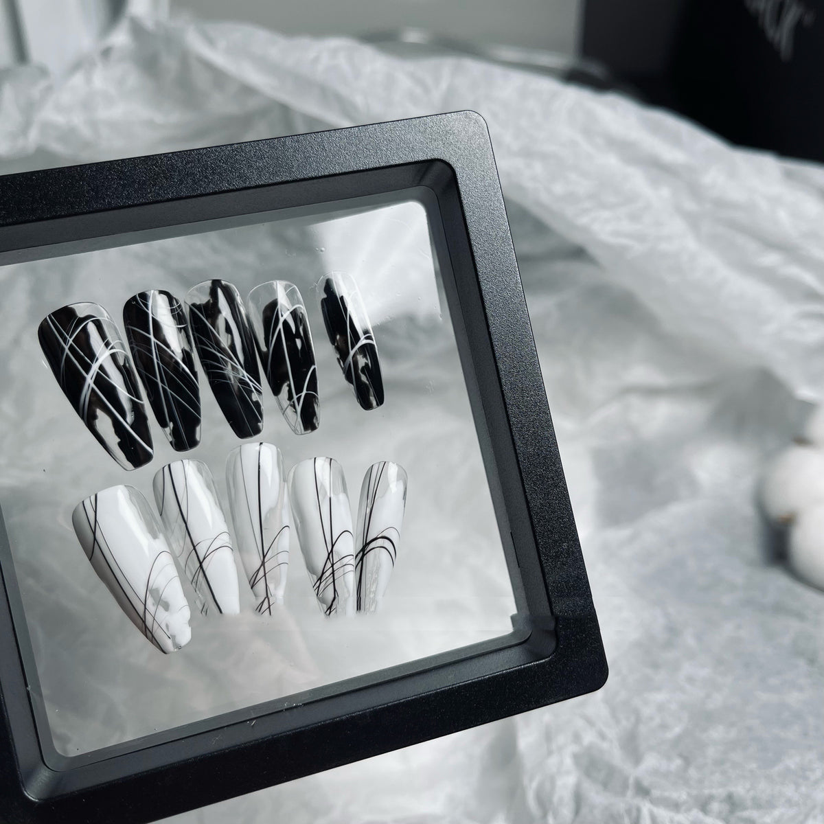 Minimalist Black and White Handmade Manicure Set - Nail Art & Tools