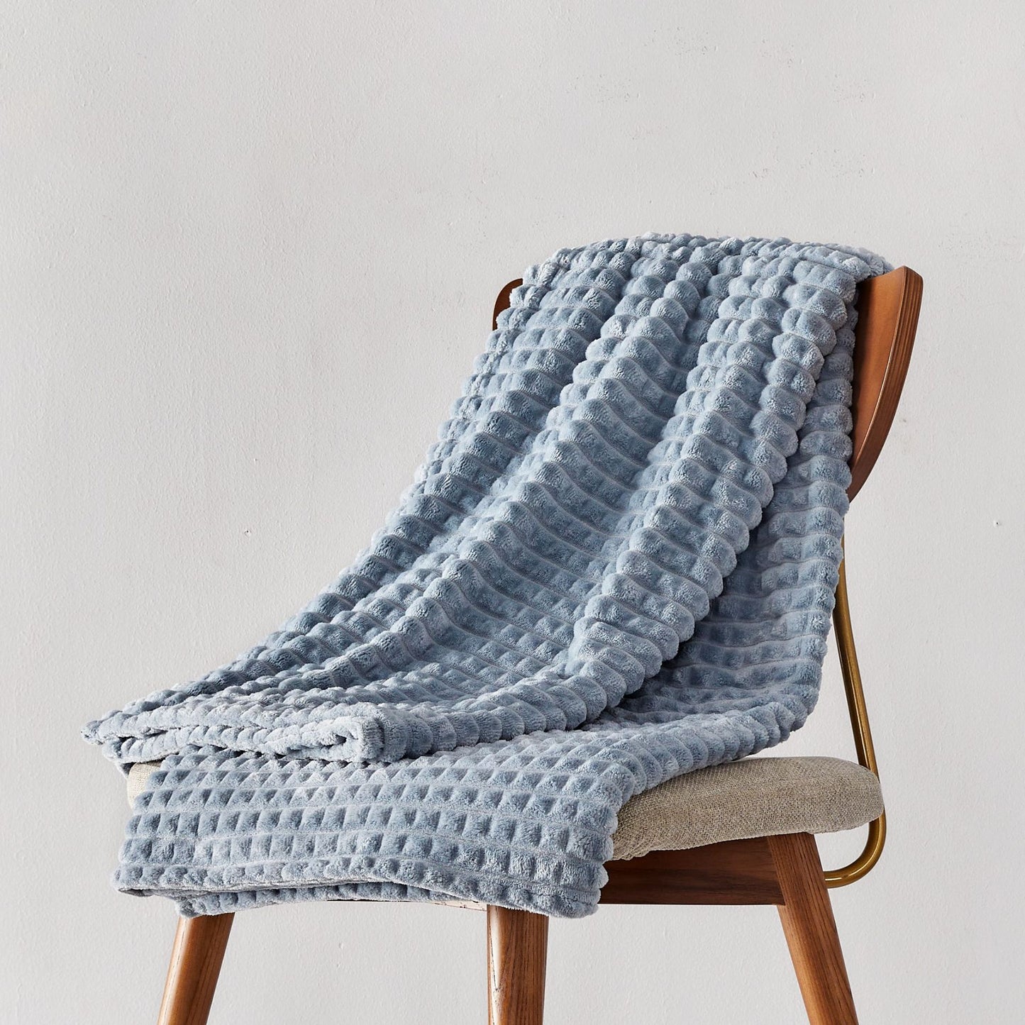 Flannel Plaid Bed Cover Blanket Sofa Throw Winter Nap Blanket European Style