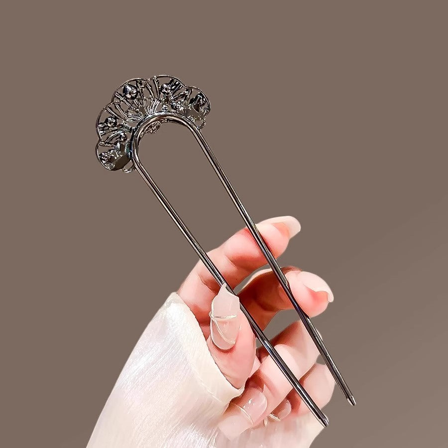 Retro Floral Hairpin with Alloy Fan Shape - Black