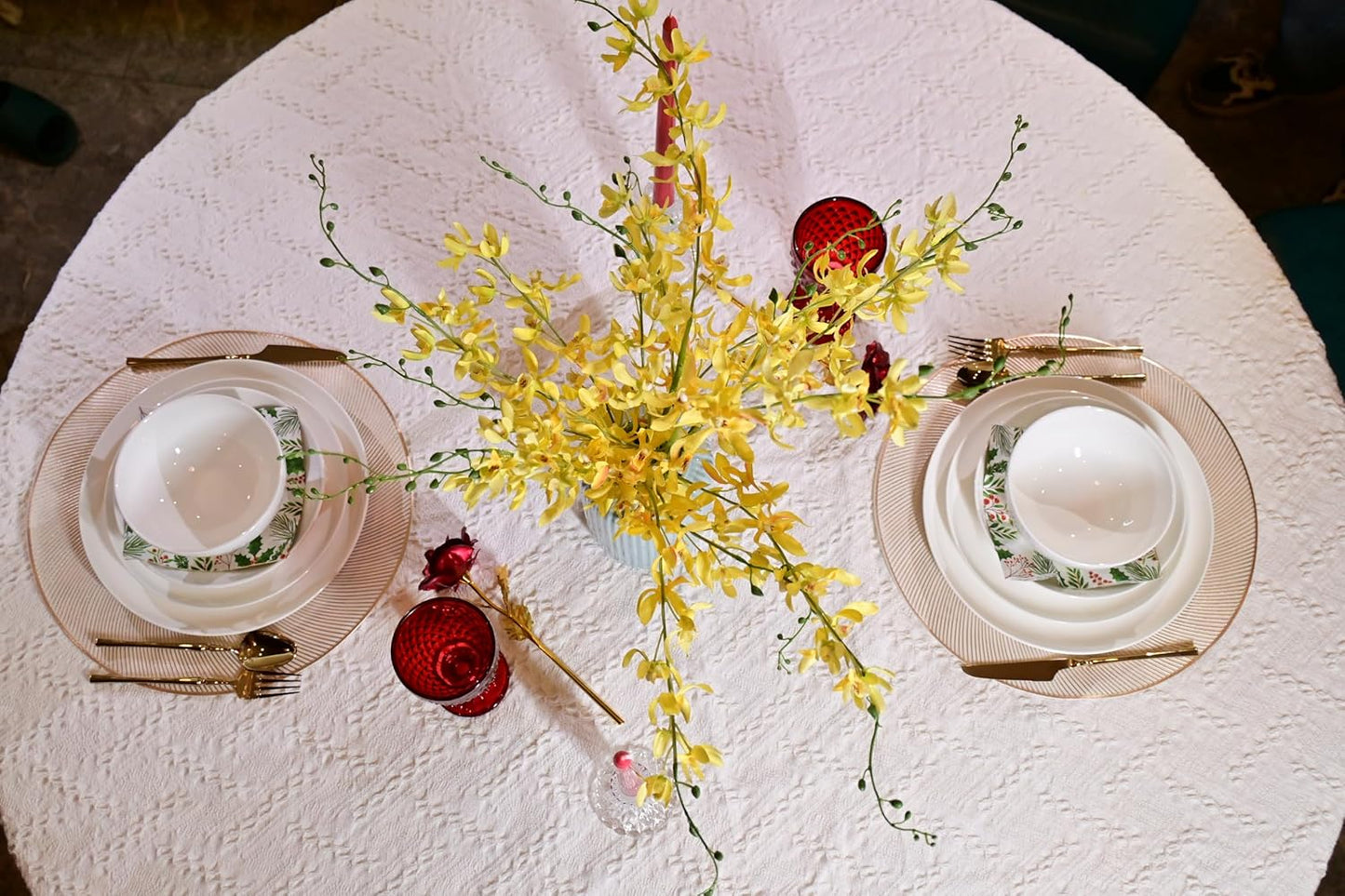 Jasmine Bone China Dinnerware Set - 16 Pieces, Service for 4