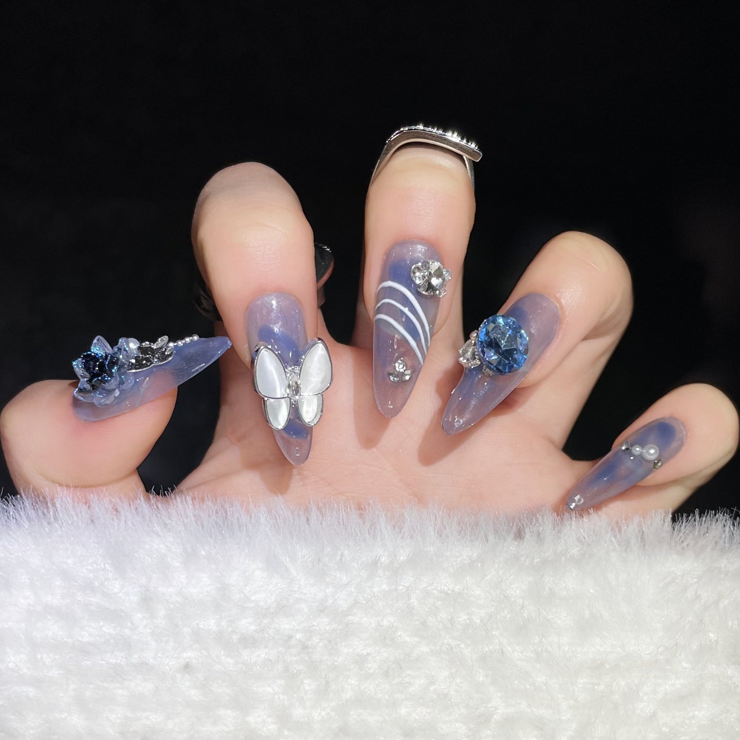 Narcissus Butterfly Rhinestone Nail Tips - Elegant Handcrafted False Nails Set
