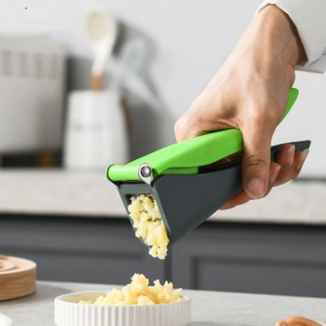 Manual Garlic Press with Storage Box and Bags - Kitchen Tool