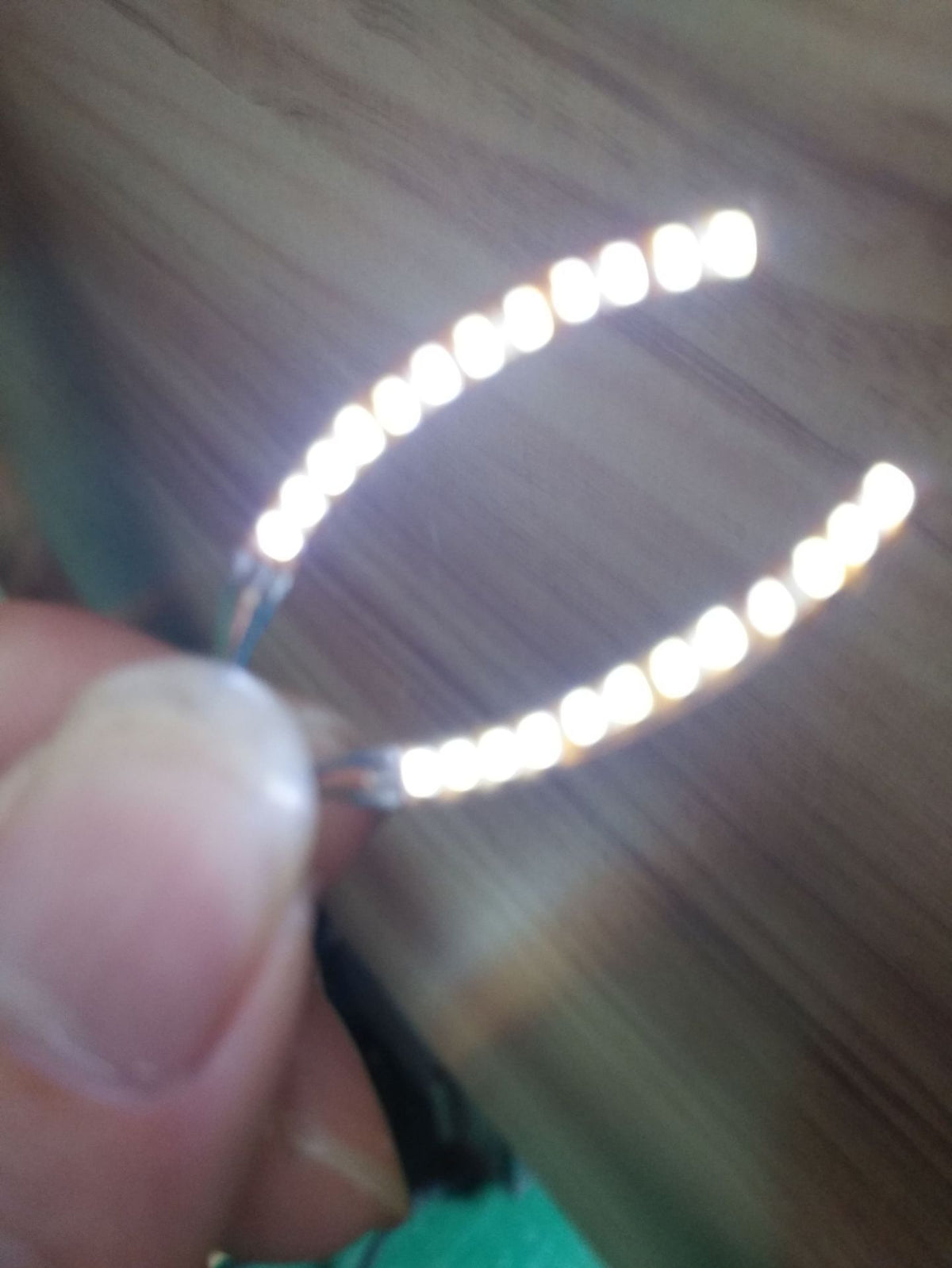 Halloween LED Glowing Eyelash Stickers - Party & Costume Light Accessories
