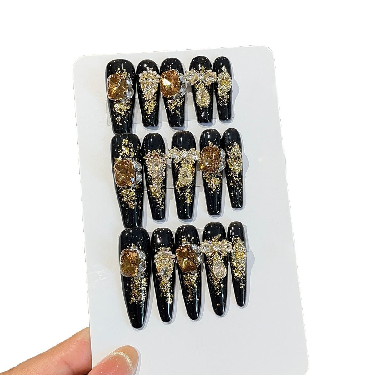 Women's Nail Art Kit with Handmade Design Armor - Multiple Sizes & Styles