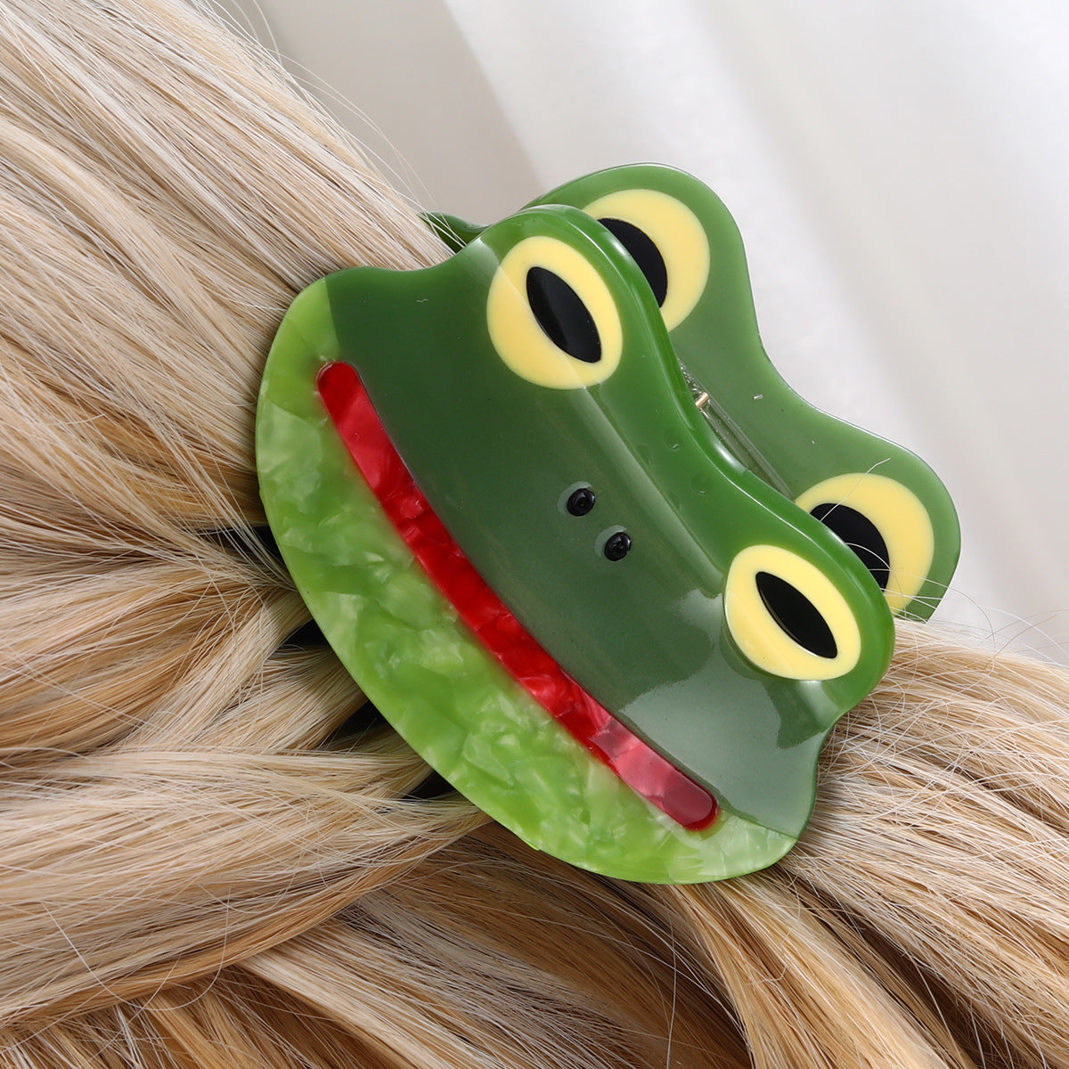 Cute Frog Hair Clip with Snake Claw Design - Colorful Hair Accessory