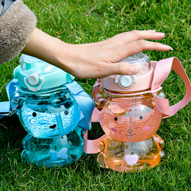 Children's Large-Capacity Bear-Shaped Plastic Straw Cup - Leak-Proof Drinkware