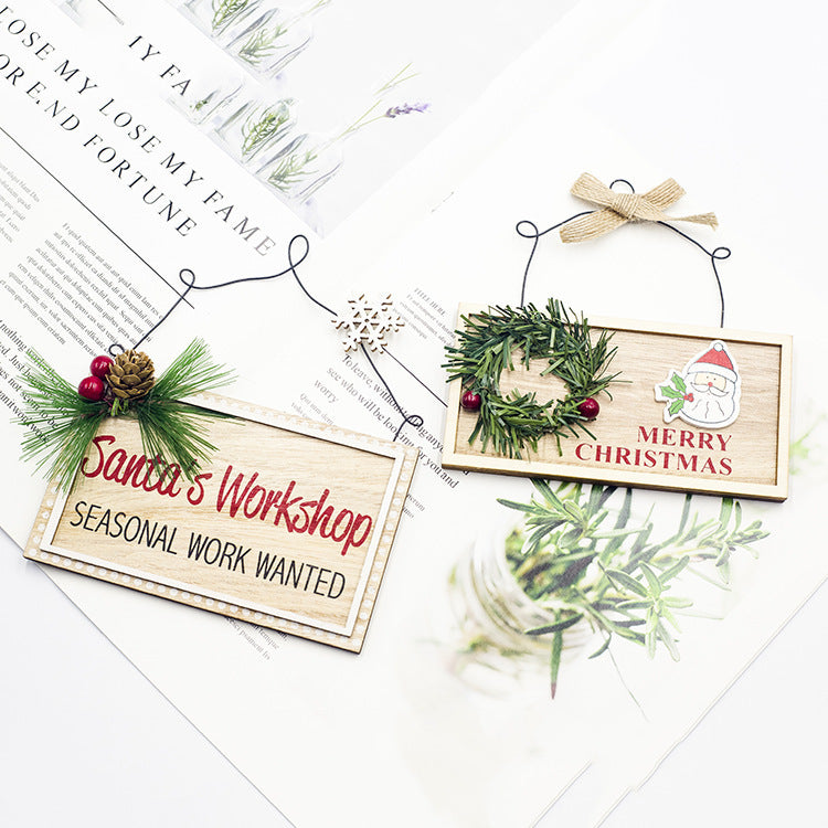 Wooden Christmas Doorplate with Painted Square Design – Festive Holiday Decor