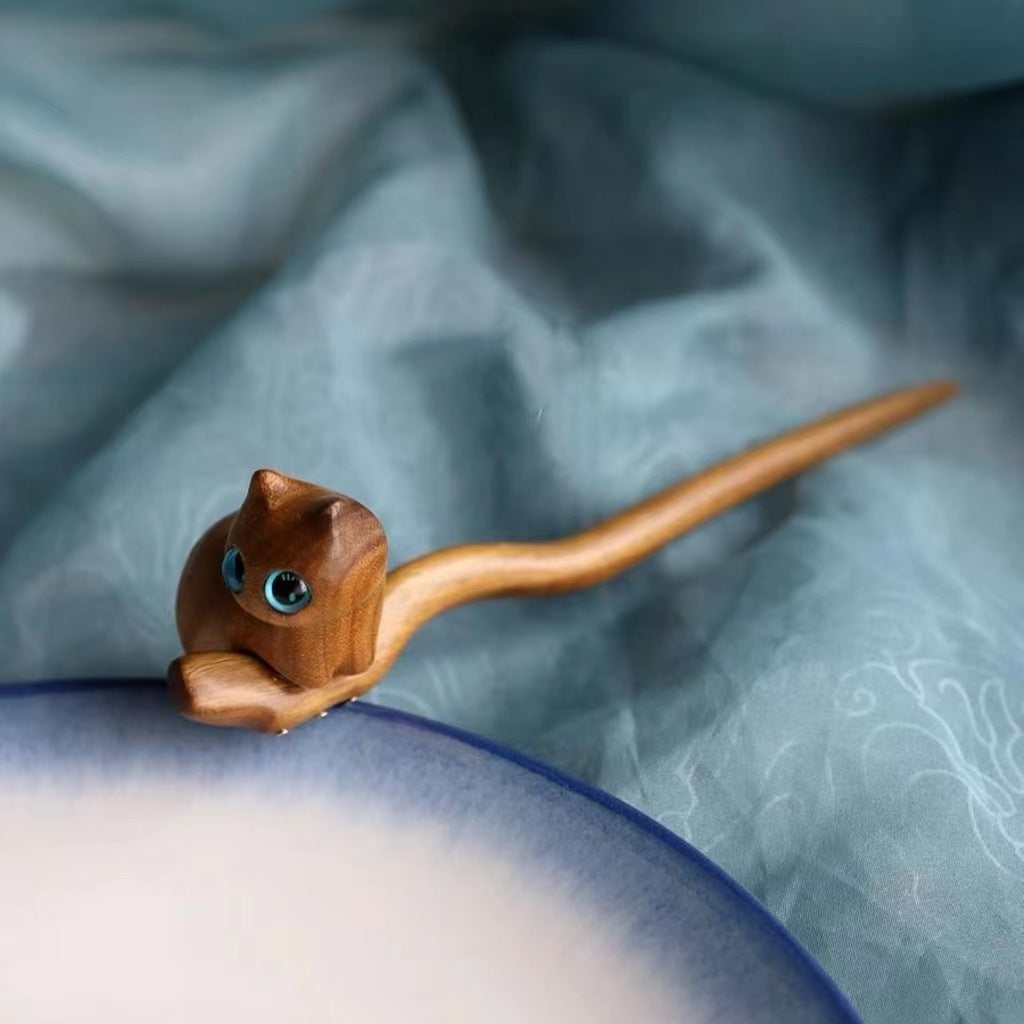 Handmade Green Sandalwood Hairpin with Luxury and Unique Style