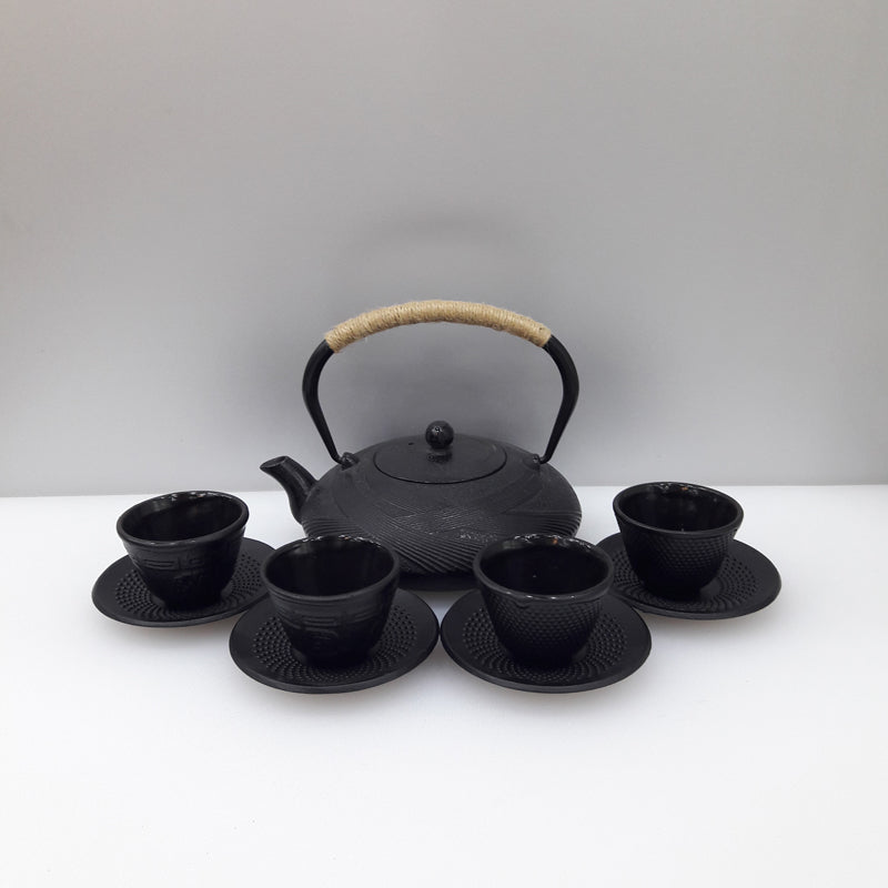 Cast Iron Teapot Set with Cups and Coaster - Handmade Kettle 0.9L