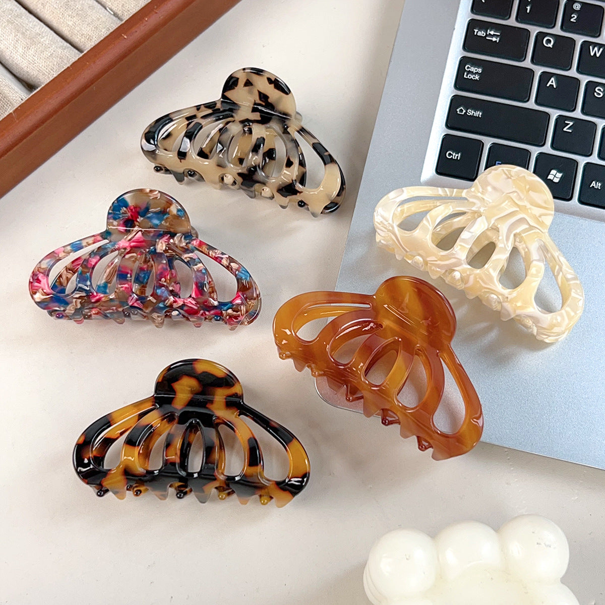 Korean-Style Acetate Lantern Hair Clip Claw Hairpin for Women
