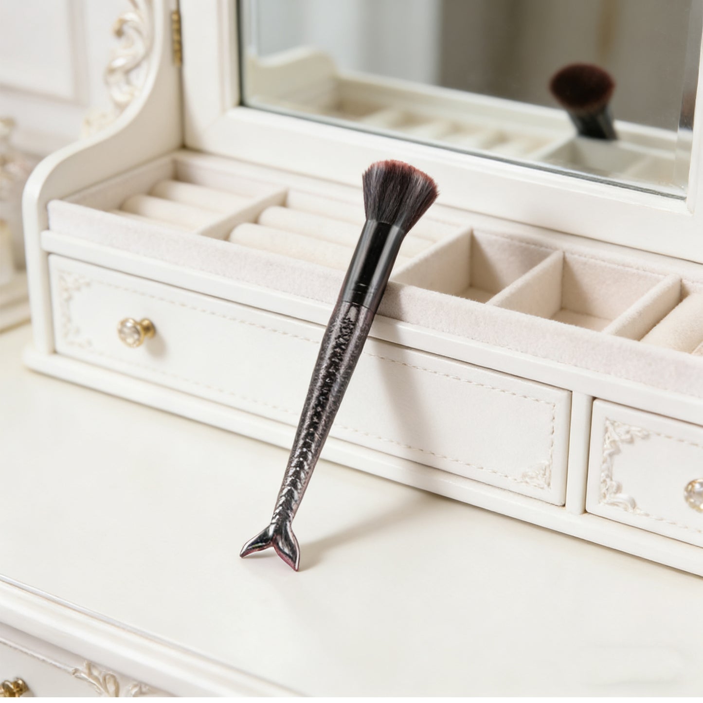 Professional Face Makeup Brush - Soft Bristle Cosmetic Tool