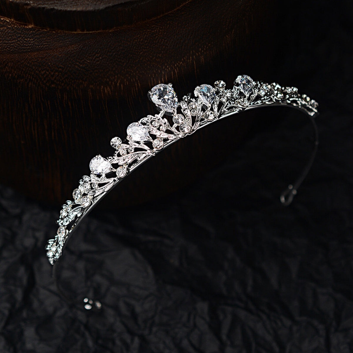 White Bridal Crown Tiara - Alloy Wedding Headdress