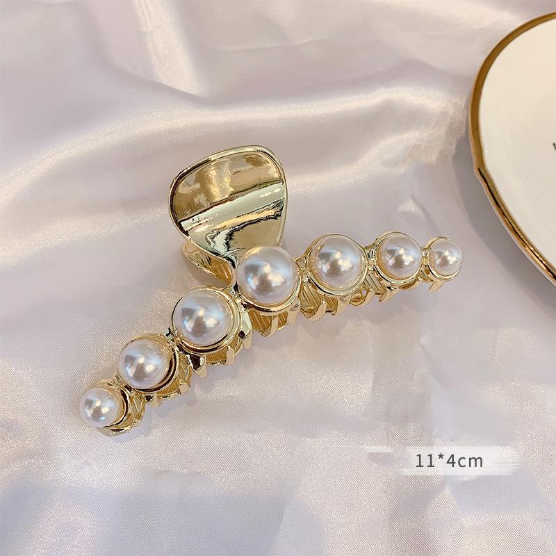 Metal Pearl Hair Clip - Elegant Geometric Design