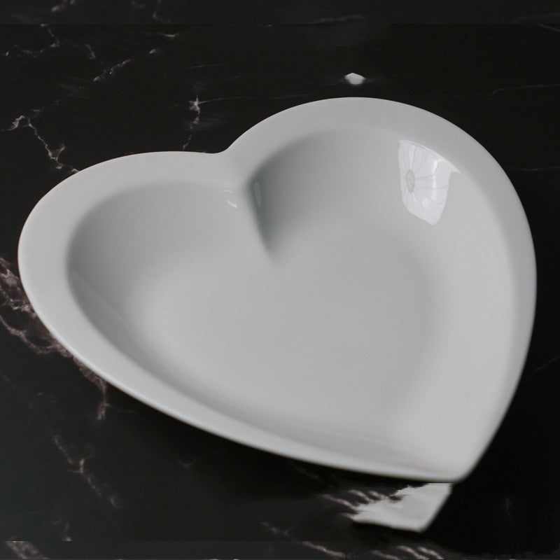 White Ceramic Heart-Shaped Plate - Modern Dinnerware for Home & Kitchen
