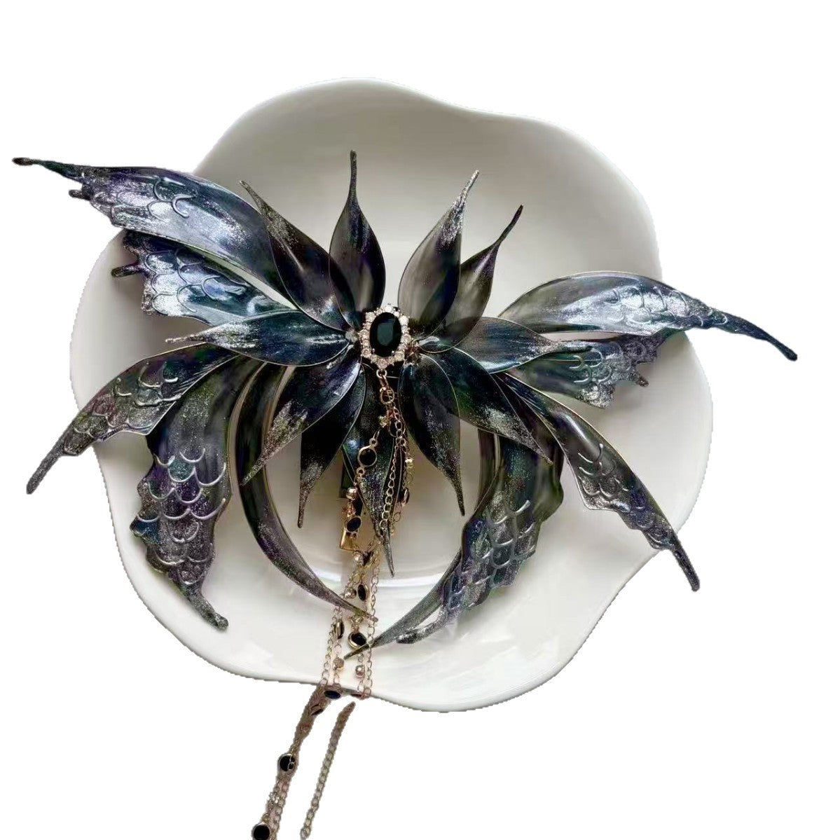 Butterfly-Wing Hair Clip - Handmade Alloy Accessory