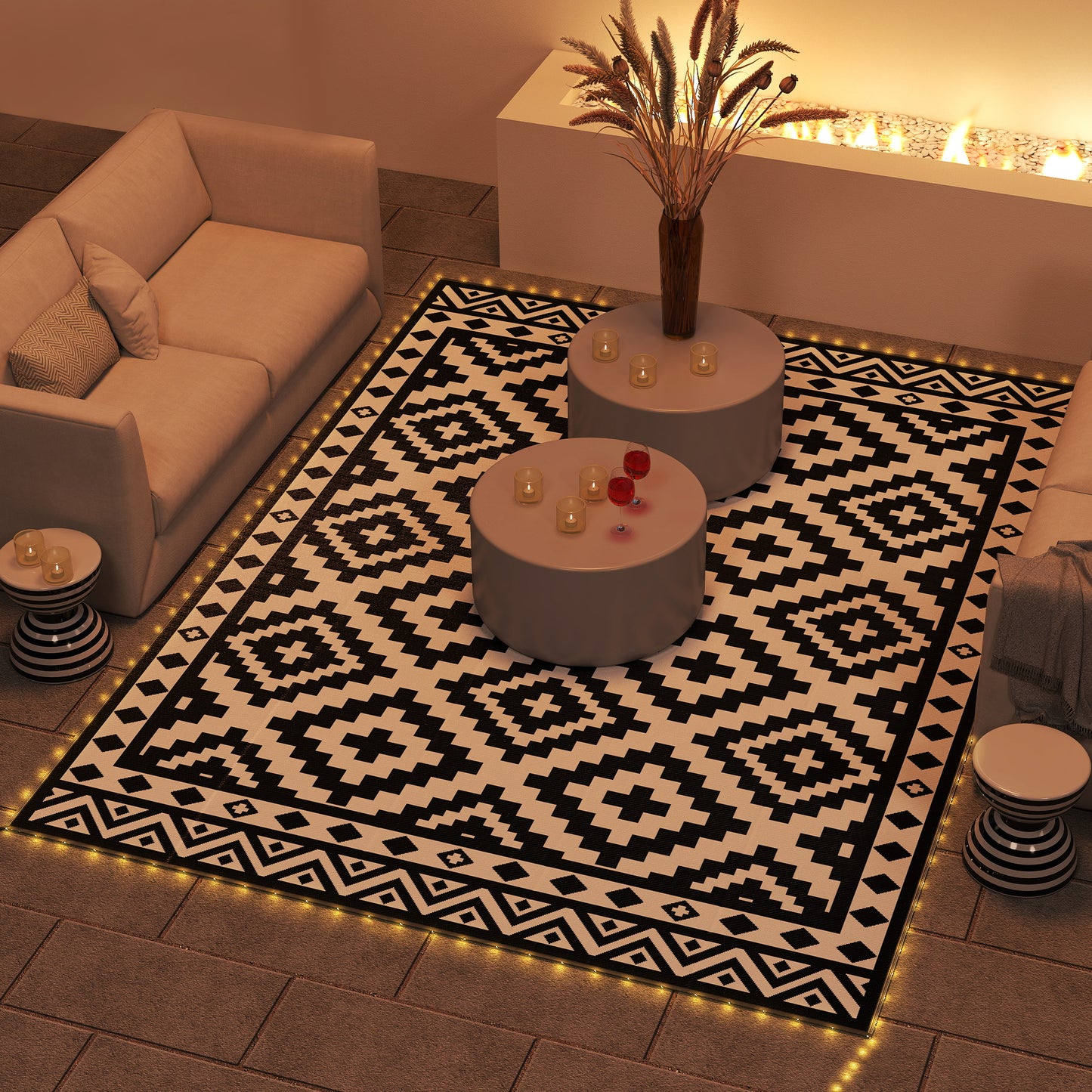 Reversible Outdoor Rug with LED Lights - Black & White 12x9