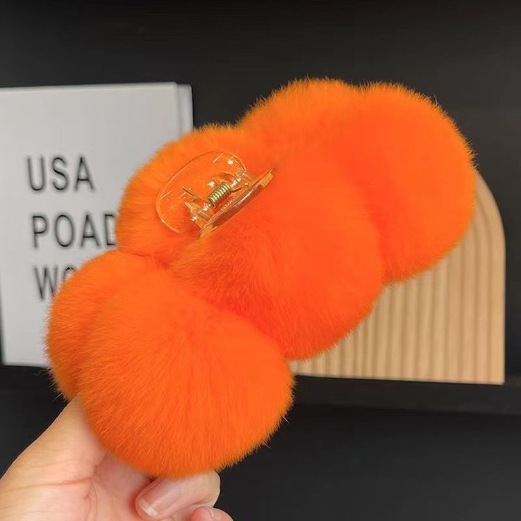Elegant Rabbit Fur Ball Hairpin Plush Grip