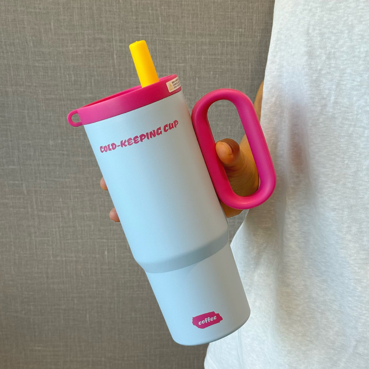 Portable Insulated Water Cup with Handle for Car Travel - 710ml