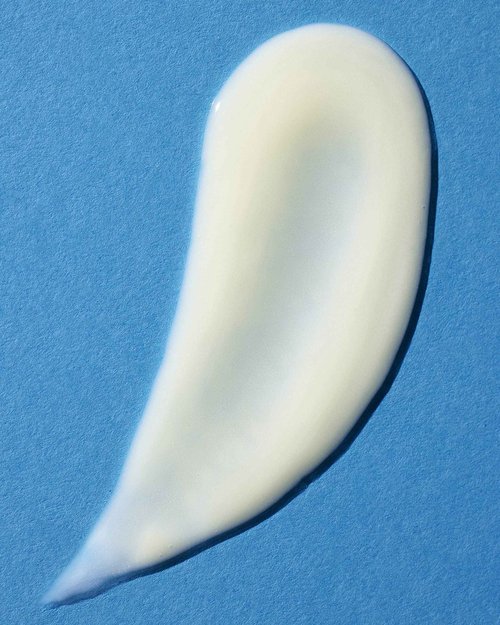 MALIN+GOETZ Retinol Correcting Serum | Multi-Vitamin Retinol Serum with Vitamins A, C, E + Superoxide Dismutase | Smooths Texture, Brightens, Firms + Reduces Fine Lines | Vegan + Cruelty-Free(1 Fl Oz)