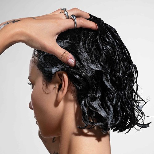 Pravana Clear Cleanse Mineral Diminishing Shampoo | For Clarifying Color-Treated Hair | Instantly Removes Hard Water Deposits | Hydrates, Energizes, Volumizes | Eliminates Discoloration | 33 Fl Oz