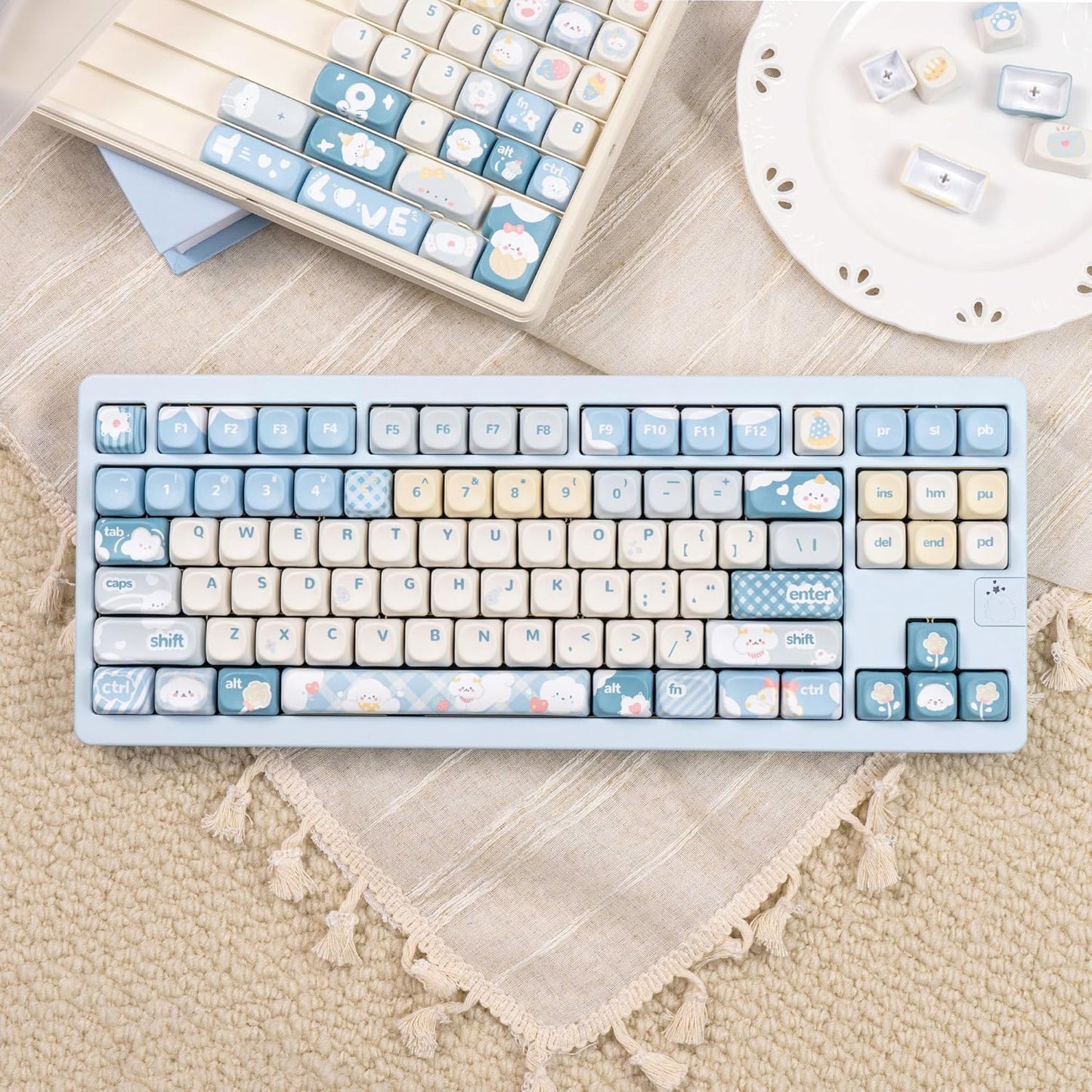134keys Cute Keyboard Keycap PBT Blue Keycaps 60 65 75 100 Percent, MOA Profile Dye-Sublimation Custom Keycap for Cherry Gateron MX Swithes Mechanical Keyboards