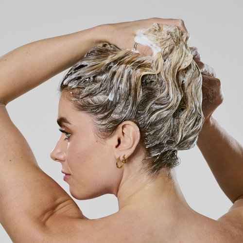 Bumble and bumble. Hairdresser's Invisible Oil Hydrating Shampoo + Conditioner Full Size Set | Hydrating, Anti Frizz, Color Safe | Curly, Wavy, Straight | With Coconut, Grapeseed + Argan Oil