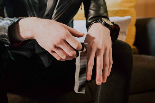 Chicago Comb Model 1 Carbon Fiber Comb + Olive Shell Cordovan Horween leather sheath, Made in USA, ultimate pocket & travel comb, smooth strong & light, anti-static, premium American leather