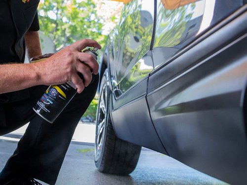 Meguiar's Ultimate Black Plastic Restorer - Restore Faded Exterior Trim, Add Shine and Protect Exterior Trim with Durability and UV Protection - Makes Trim and Plastic Look Like New, 10 Oz Aerosol