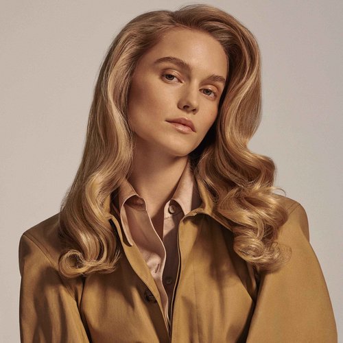 Oribe Imperial Blowout Transformative Styling Spray, 5 oz. (Pack of 1)