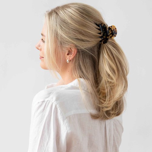 Small Hair Clip for Women, France Luxe Sm Couture Claw Clip, Tokyo Tortoise, Strong Grip, Lightweight Comfort, Damage-Free French Design, Ideal for Half-Up Style