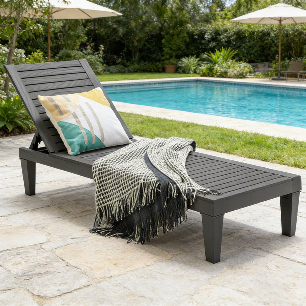 Outdoor Chaise Lounge Chair With 5 Positions Adjustable Backrest For