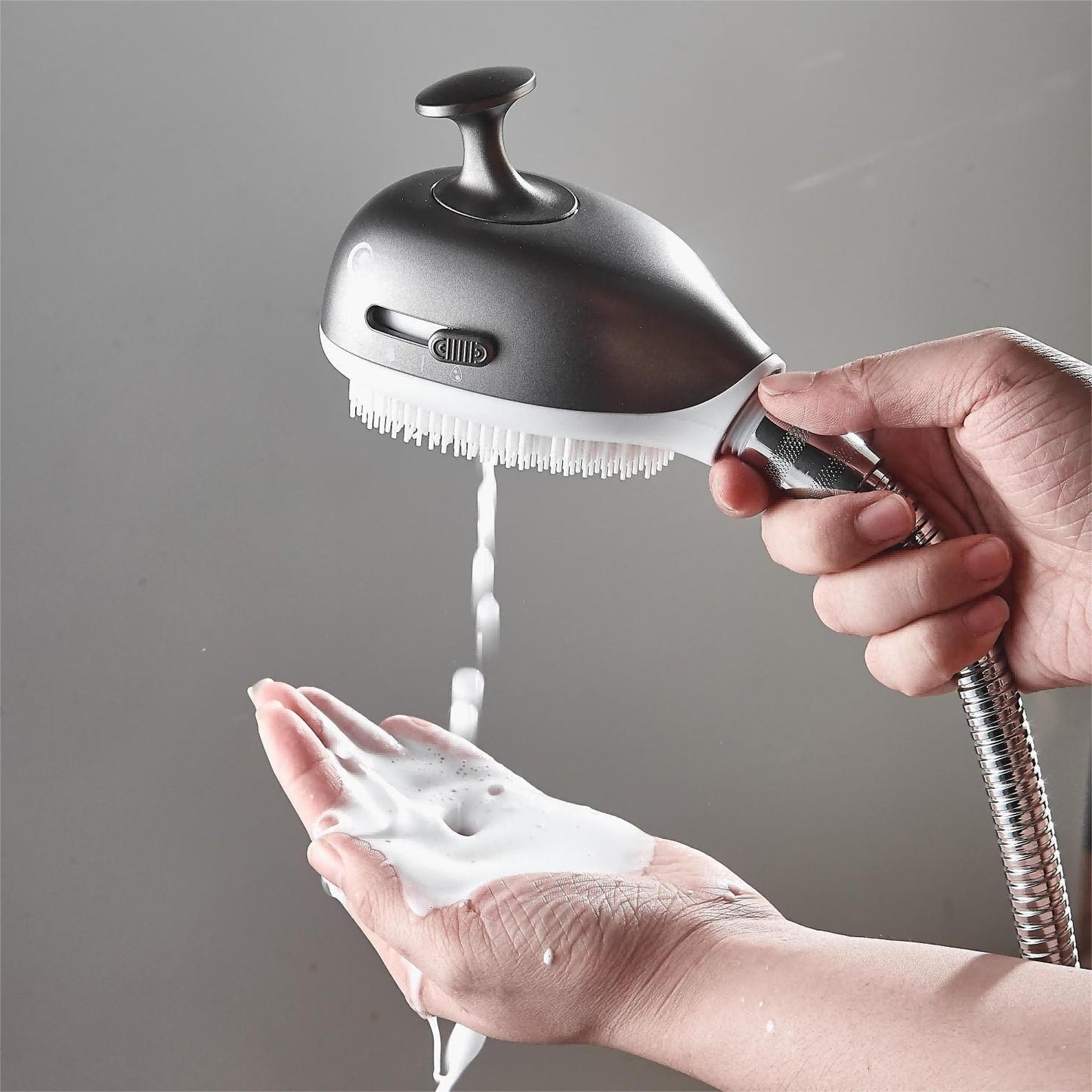 Children's Shower Nozzle with Soft Silicone and Wall Base - Gray
