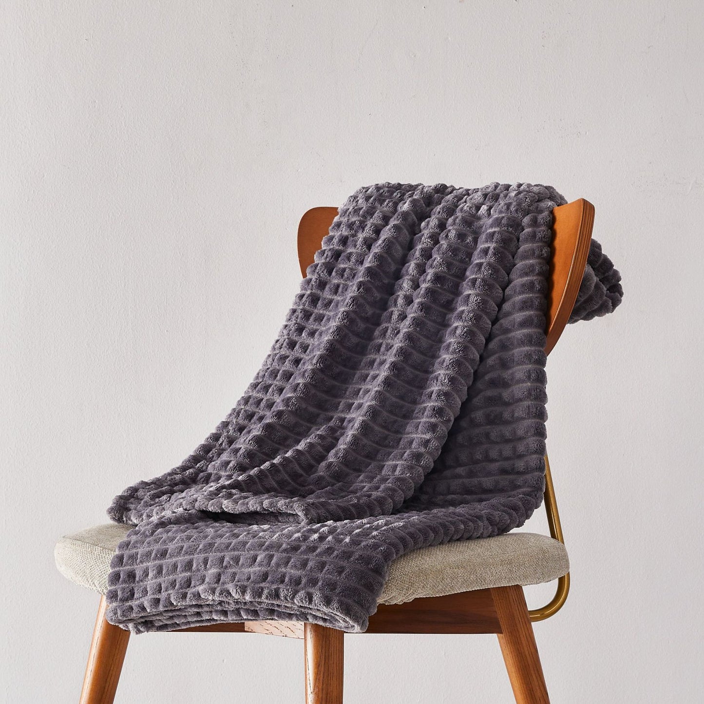 Flannel Plaid Bed Cover Blanket Sofa Throw Winter Nap Blanket European Style