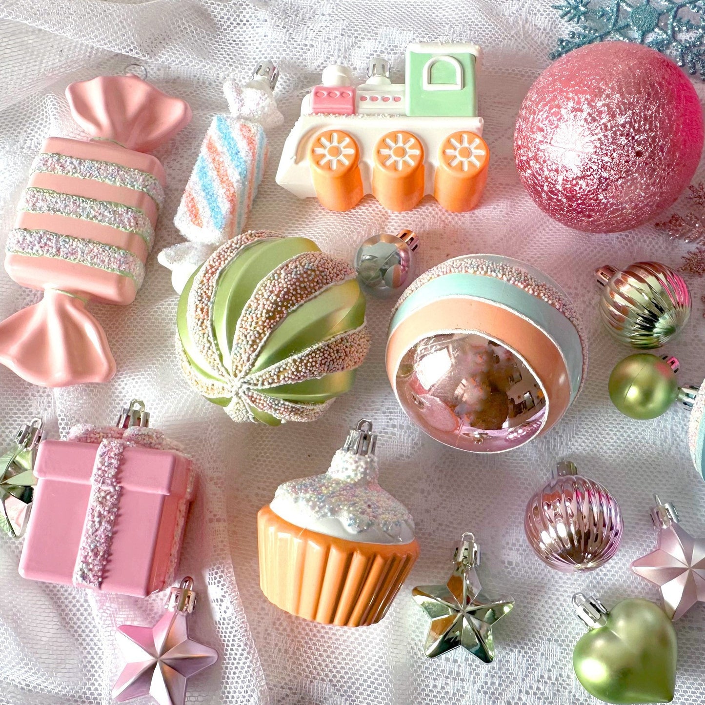 Christmas Candy Tree Decorations Set - Plastic Macaron Pendant Balls, Multiple Sizes & Variants