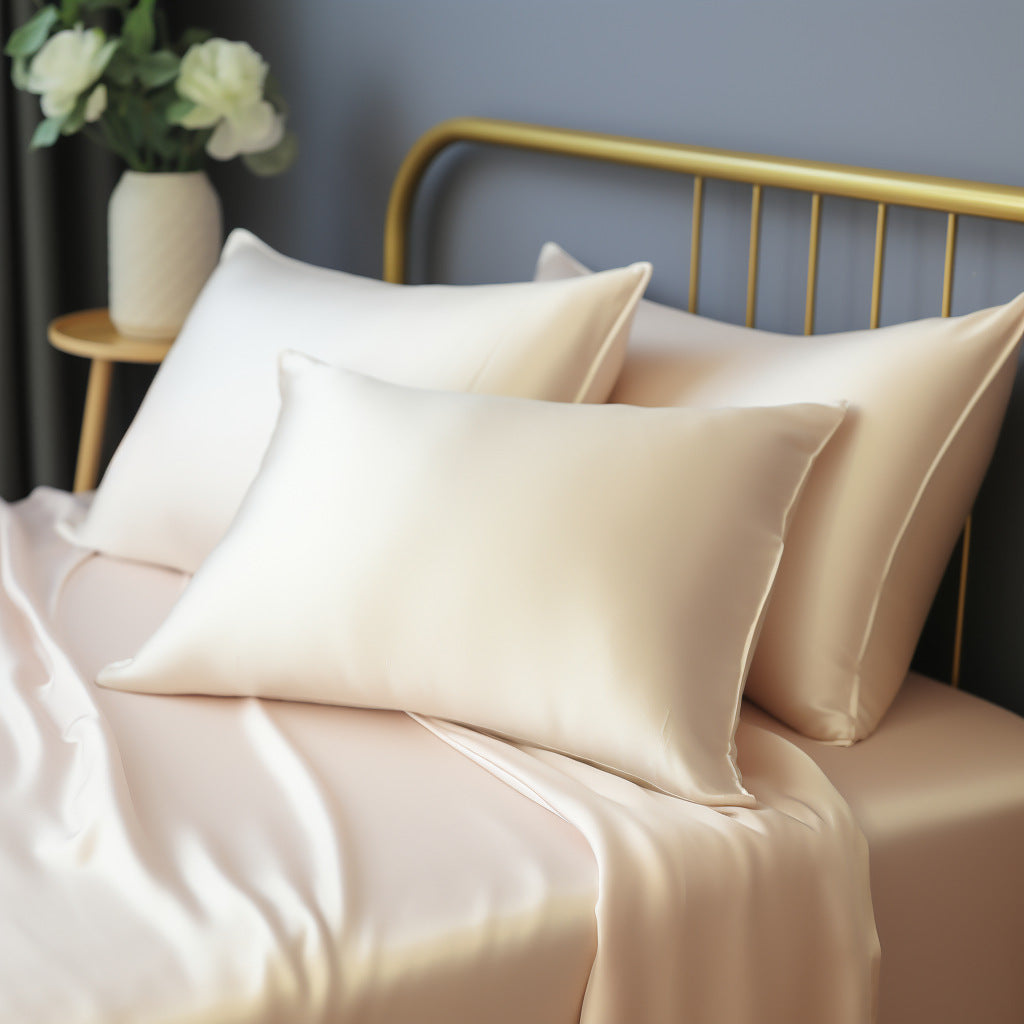Double-Sided Silk Pillowcase with Zipper - 51x66cm & 51x76cm Options