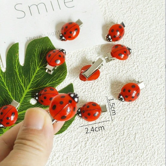 Creative Quirky Korean-Style Faux Ladybug Hair Clip Set for Women