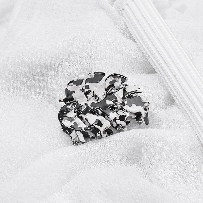 Elegant Leaf-Shaped Hair Clip for Back of Head